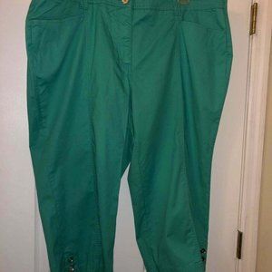 JM Capris Size 22W